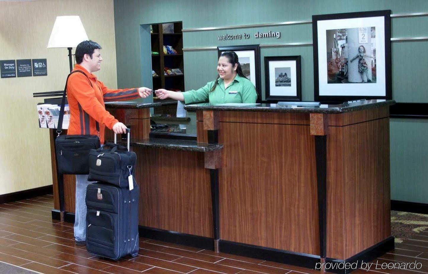 Hampton Inn Deming Buitenkant foto
